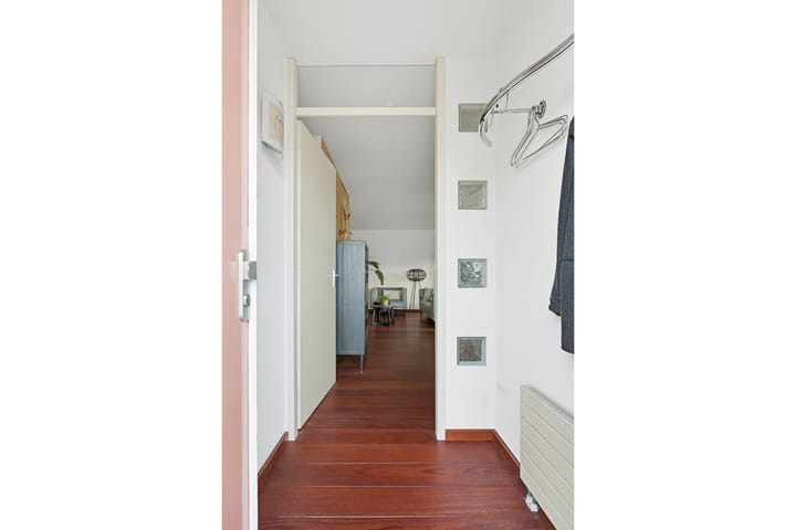 Photo 31 of Bloemendaalstraat 22