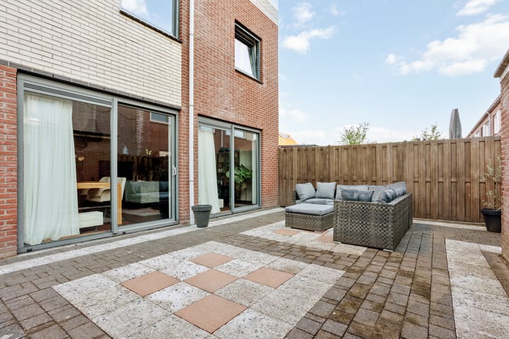 Photo 34 of Bloemendaalstraat 22