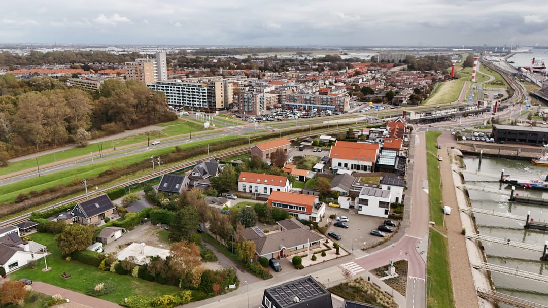 Foto 62 van Stationsweg 69