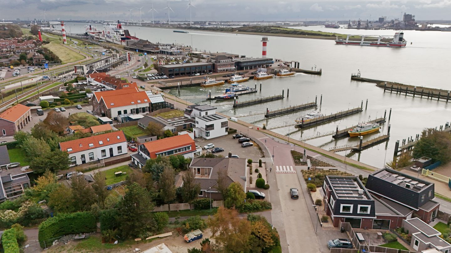 Foto 65 van Stationsweg 69