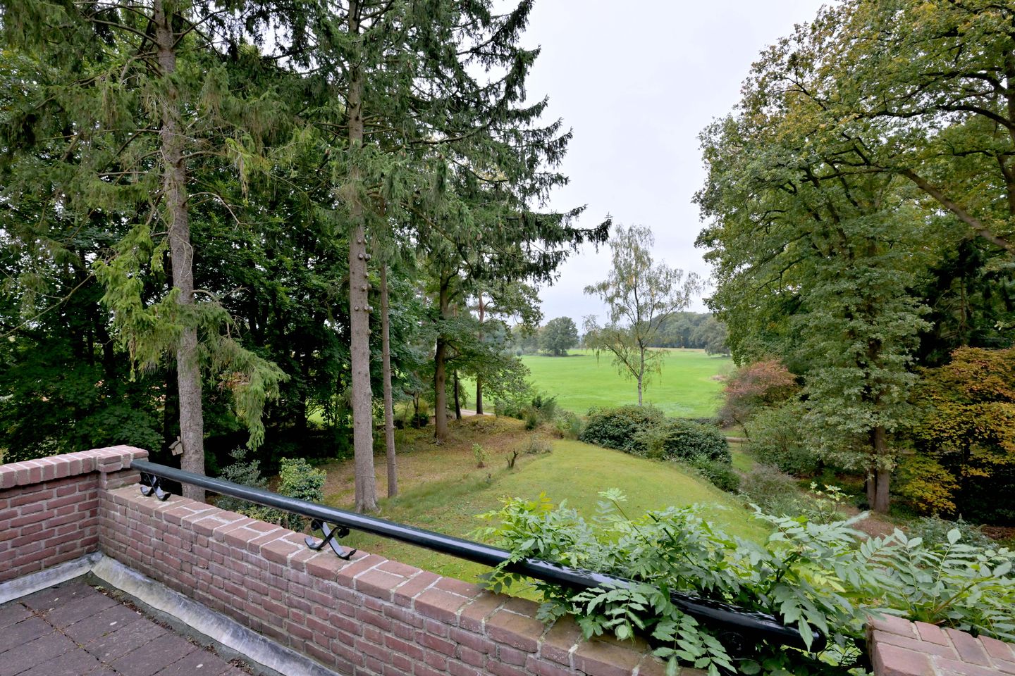 Foto 44 van Weerdsweg 1