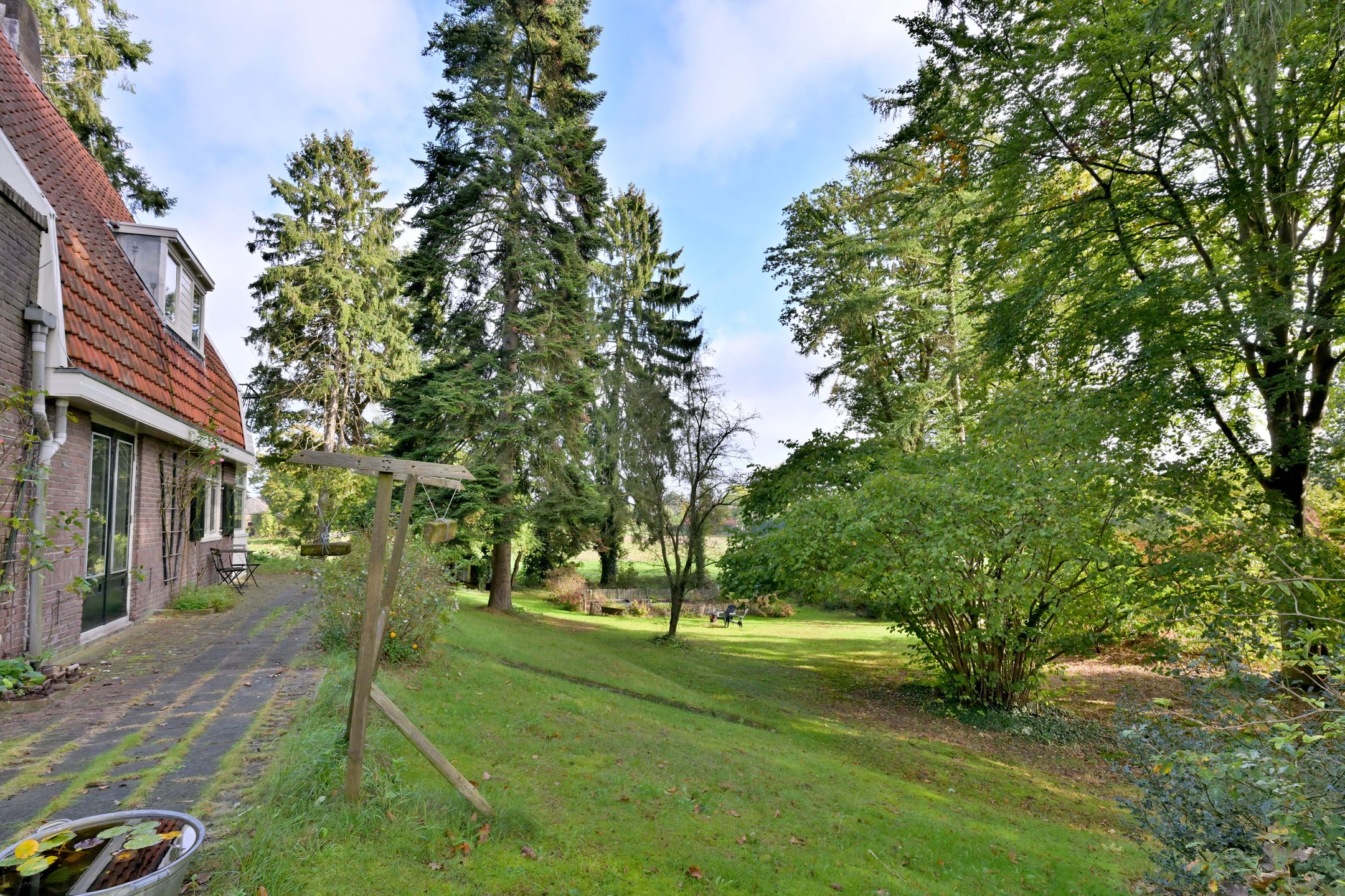 Foto 84 van Weerdsweg 1