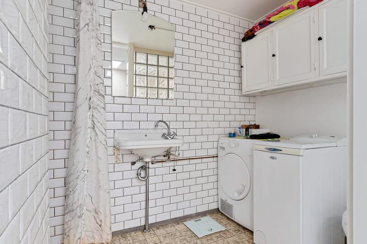 Photo 21 of Spoorwegstraat 23