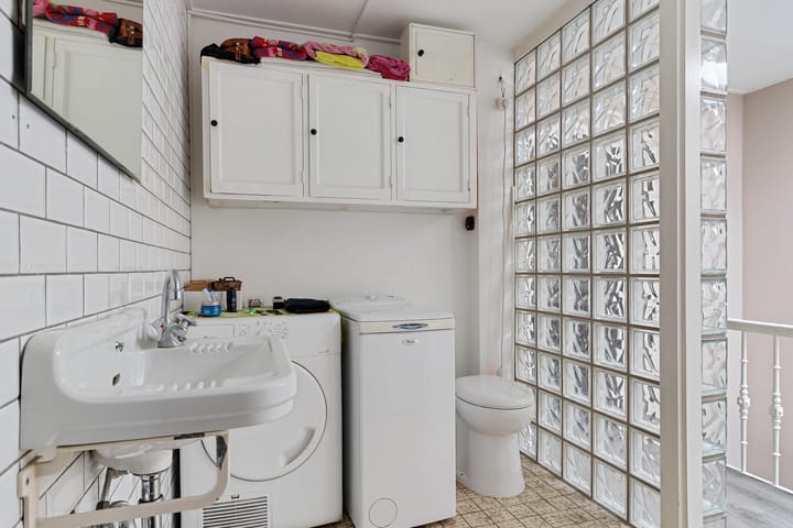 Photo 22 of Spoorwegstraat 23