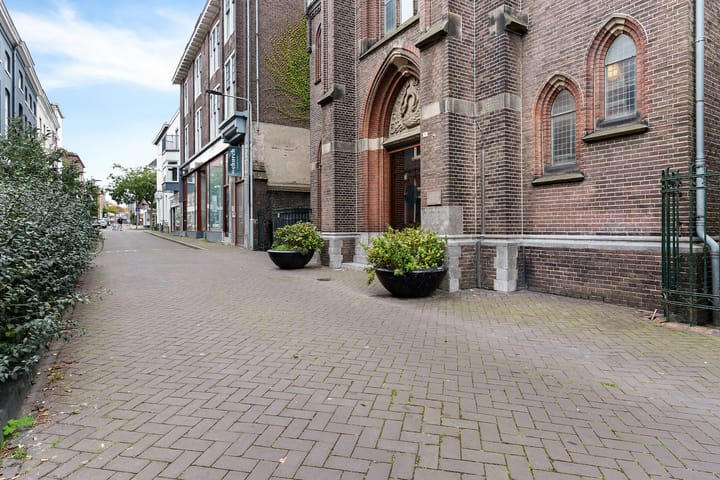 Photo 26 of Spoorwegstraat 23