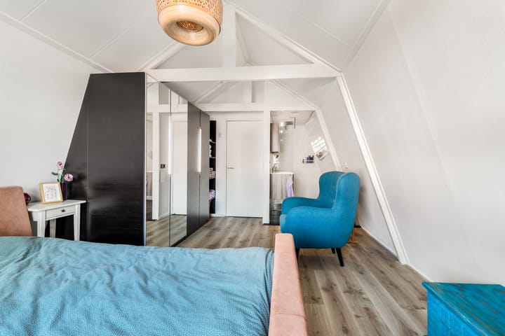 Photo 25 of Kennemerstraatweg 86