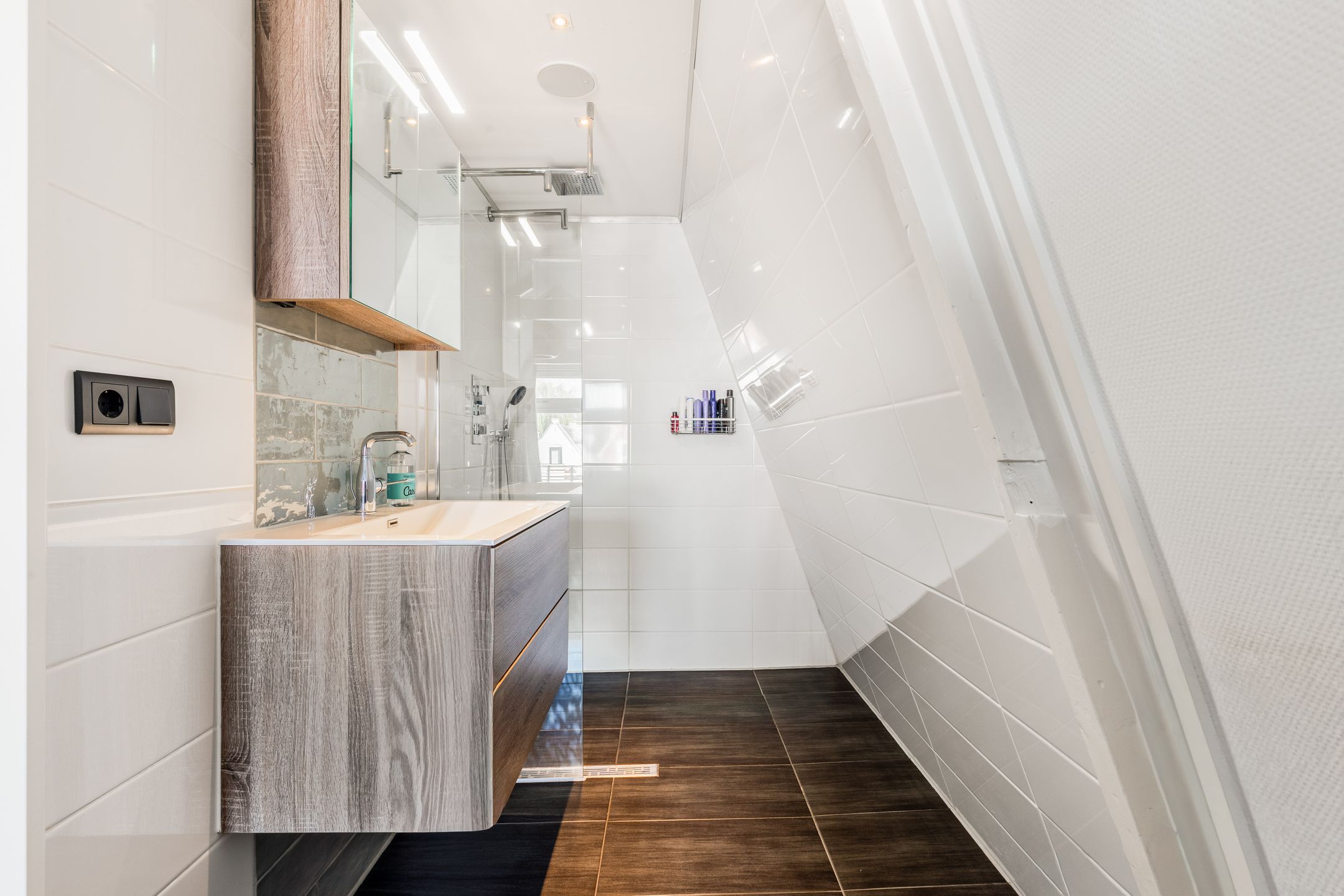 Foto 27 van Kennemerstraatweg 86