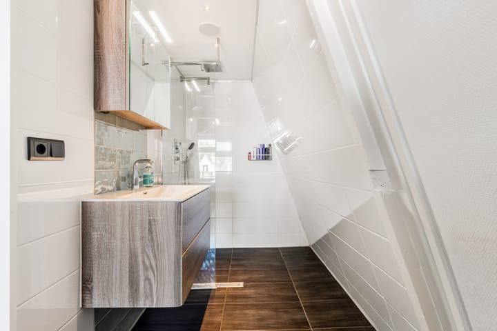 Photo 27 of Kennemerstraatweg 86