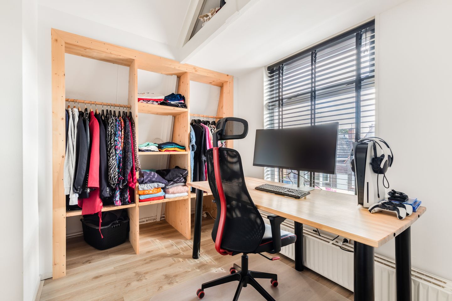 Foto 29 van Kennemerstraatweg 86