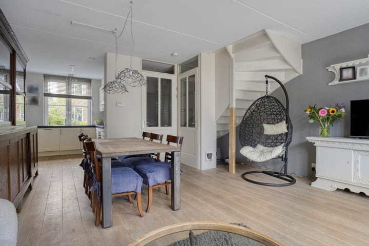 Photo 3 of Gelderse Roos 44