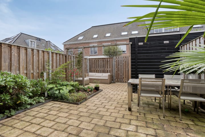 Foto 27 van Gelderse Roos 44