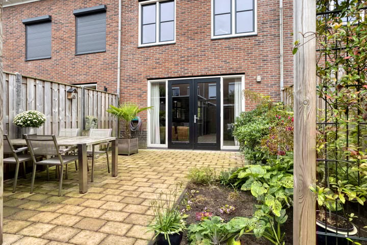 Foto 32 van Gelderse Roos 44