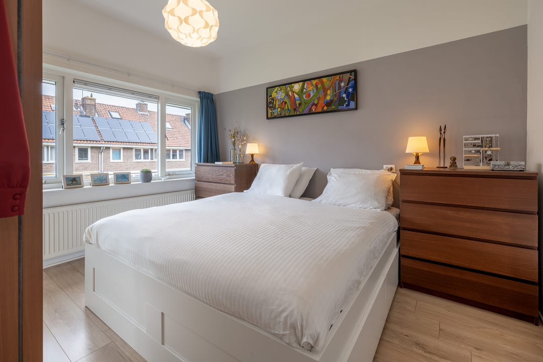 Photo 16 of Van Meursstraat 47