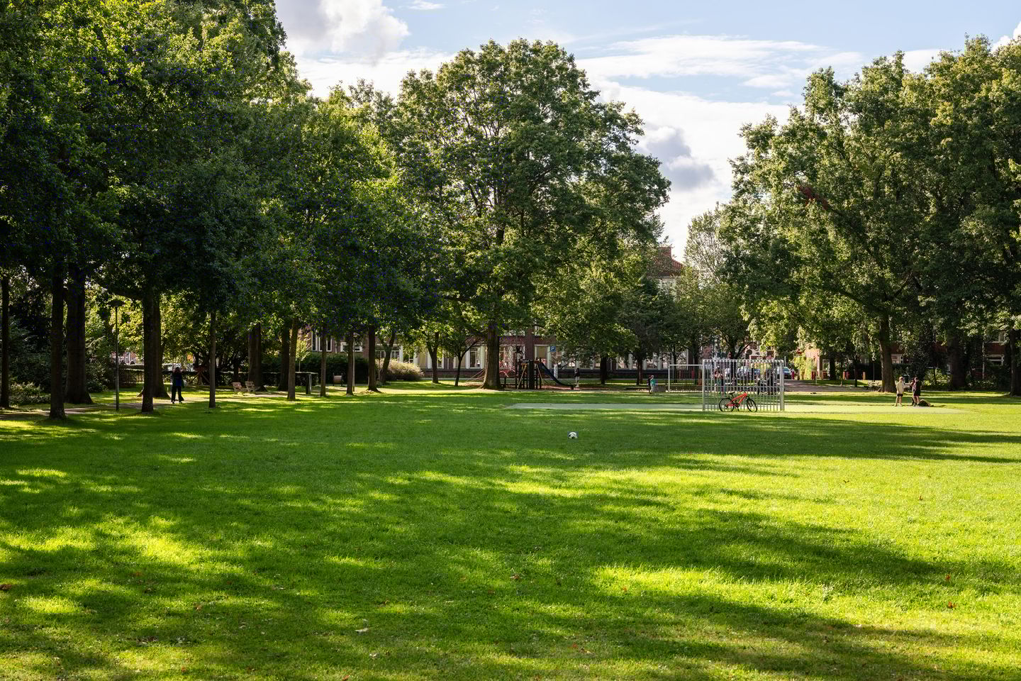 Photo 44 of Van Meursstraat 47