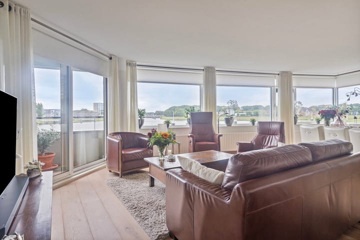 Photo 3 of Erik Pinksterblomstraat 122