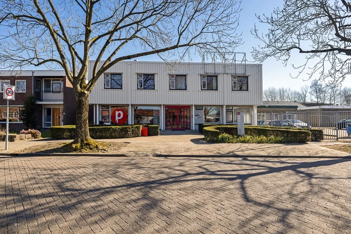 Almastraat 14, Sneek