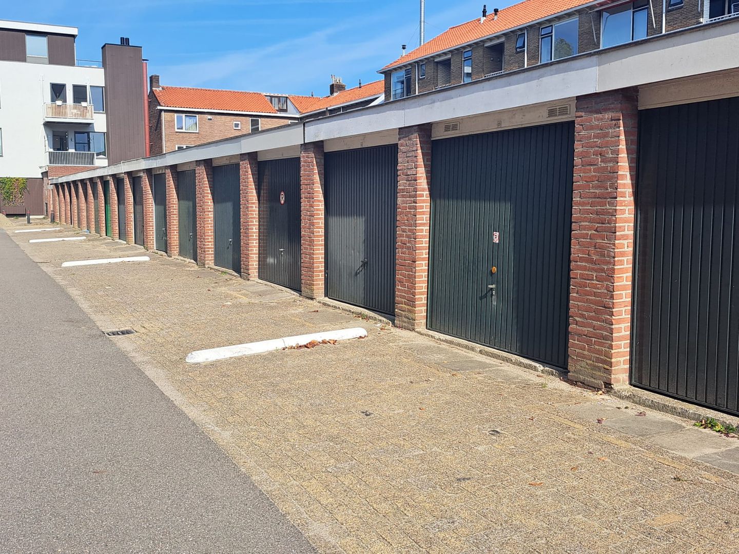 Photo 5 of Van Limburg Stirumplaats 17