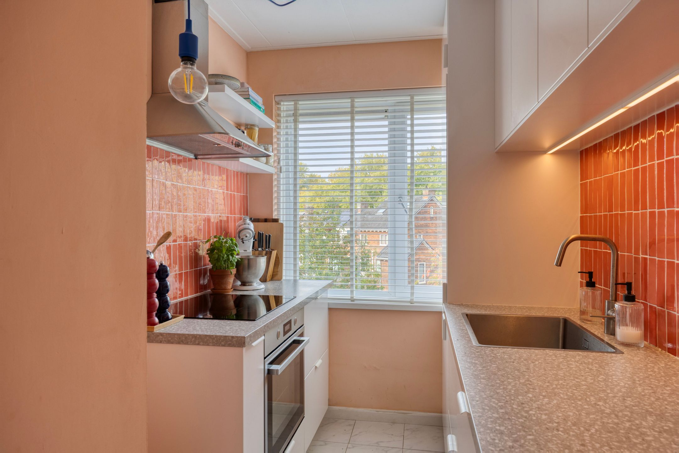 Foto 3 van Margrietstraat 16-3