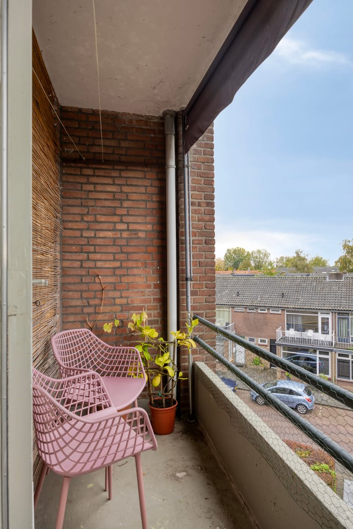 Foto 17 van Margrietstraat 16-3