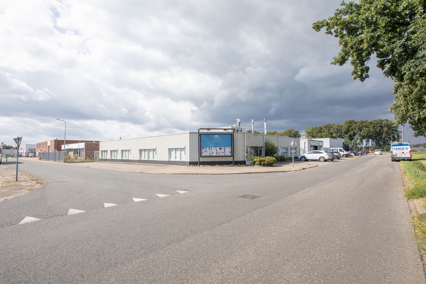 View photo 1 of Parmentierweg 18