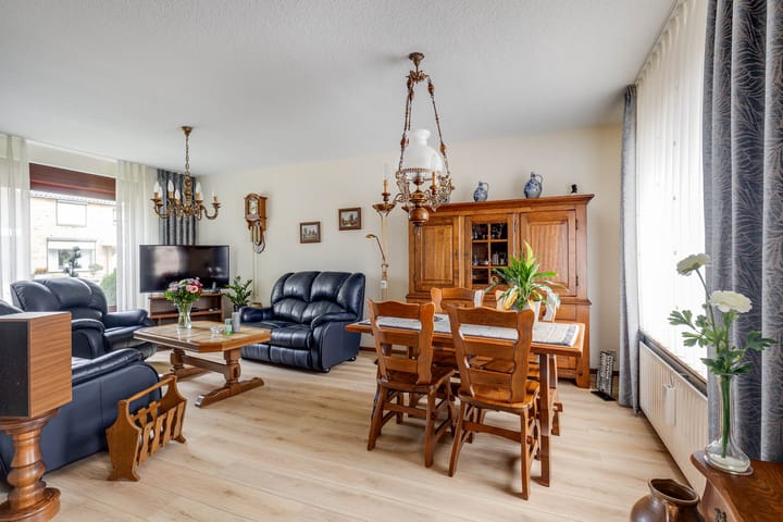 Photo 12 of Hendrik Luijtenstraat 32