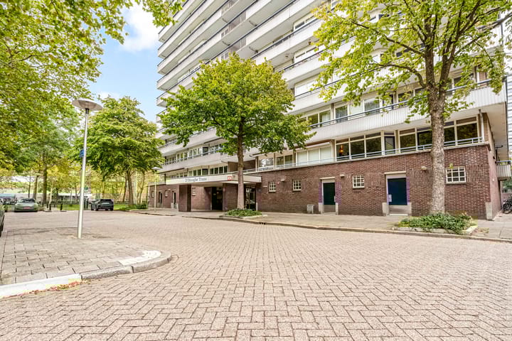 Photo 34 of Aziëlaan 396