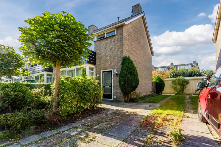 Photo 3 of Bizetlaan 11