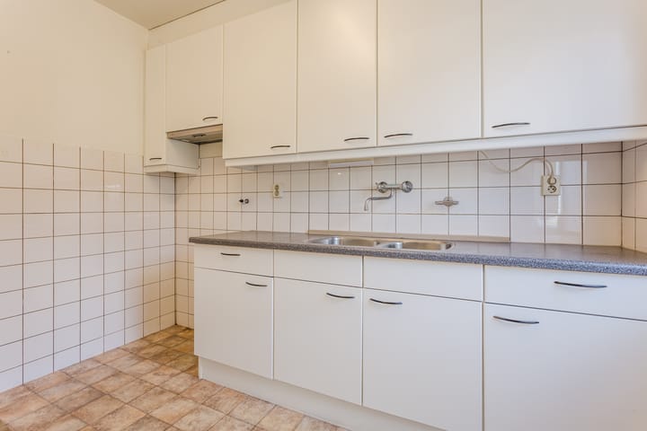 Photo 12 of Bizetlaan 11