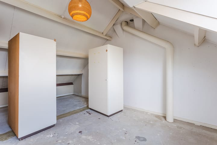 Photo 30 of Bizetlaan 11