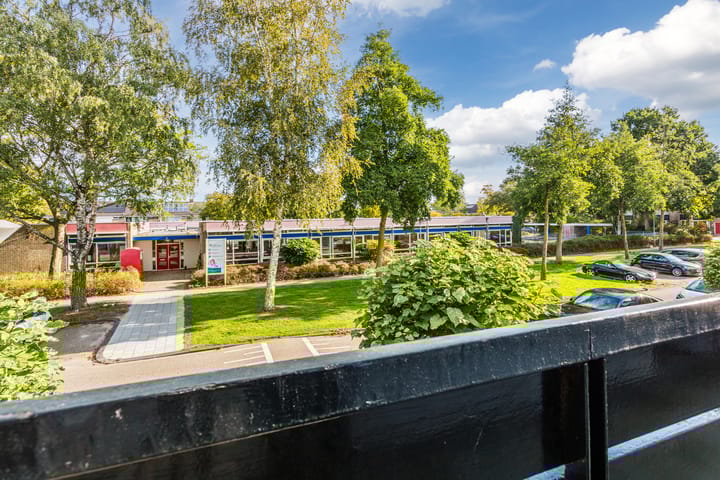 Photo 32 of Bizetlaan 11