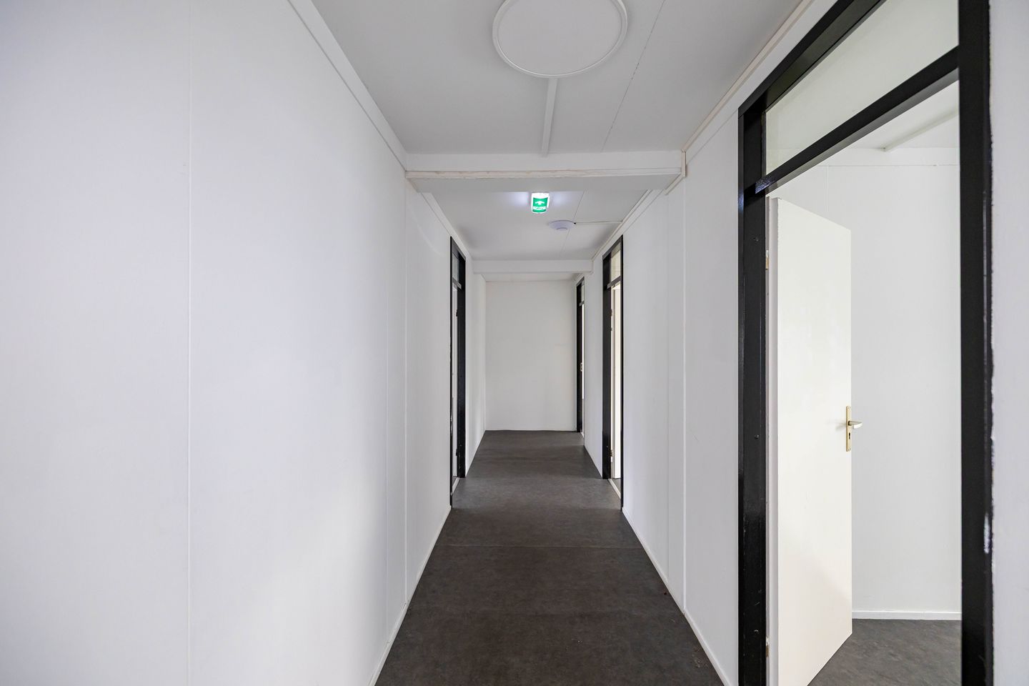 Bekijk foto 4 van Helsinkistraat 2