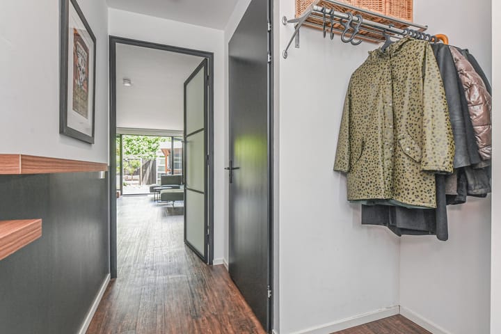 Photo 7 of Plaspoelstraat 49