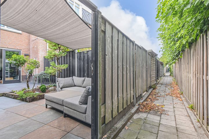 Photo 17 of Plaspoelstraat 49