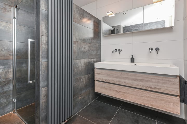 Photo 33 of Plaspoelstraat 49