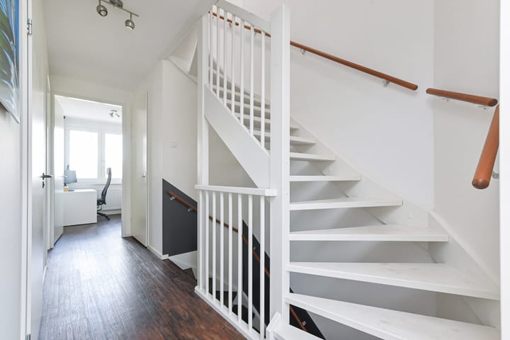 Photo 34 of Plaspoelstraat 49