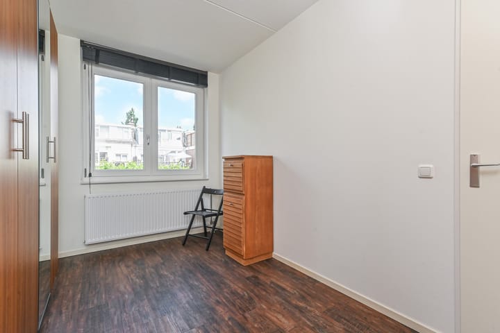 Photo 37 of Plaspoelstraat 49