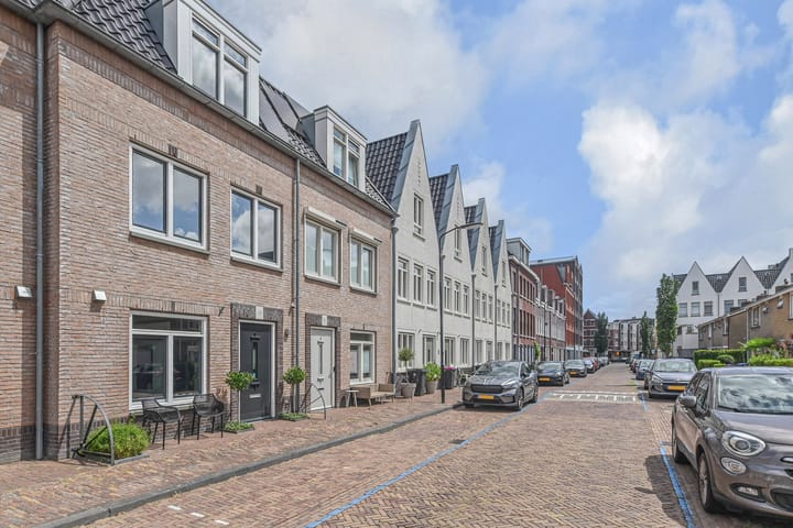 Photo 56 of Plaspoelstraat 49