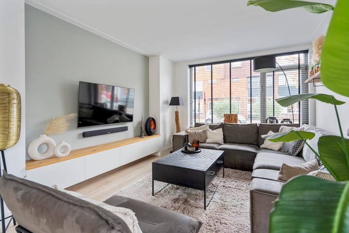 Photo 8 of Hoefbladstraat 20