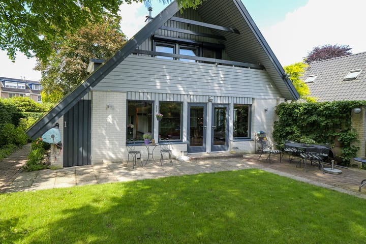 Foto 34 van Libel 10