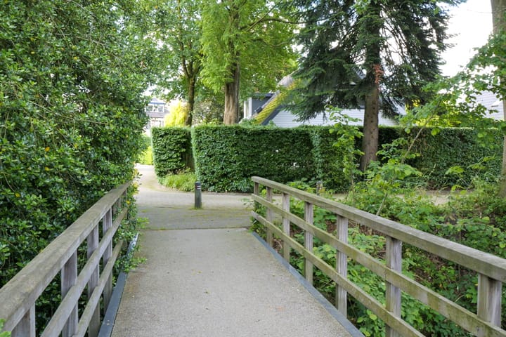 Foto 39 van Libel 10