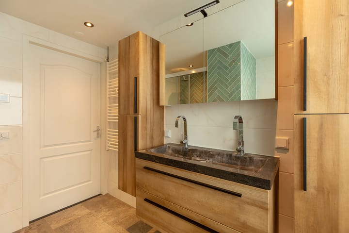 Foto 25 van Van Leeuwenhoekstraat 72