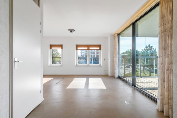 Photo 4 of Taco van der Veenplein 13