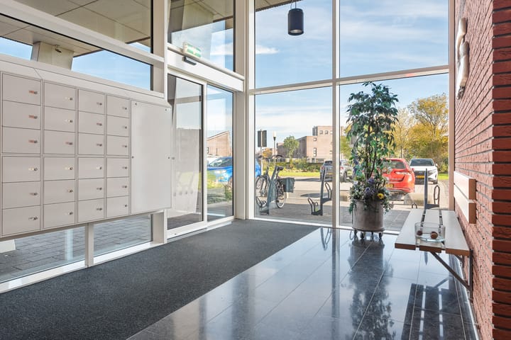 Photo 23 of Taco van der Veenplein 13