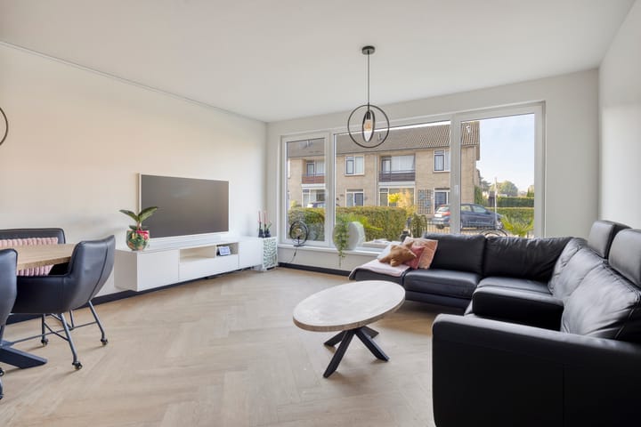 Photo 5 of van Giffenstraat 8