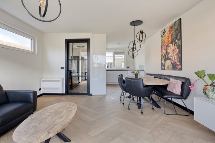 Photo 7 of van Giffenstraat 8