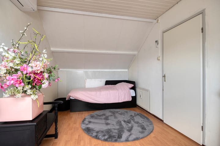 Photo 24 of van Giffenstraat 8