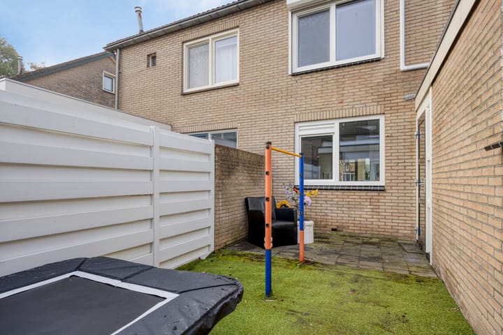 Photo 31 of van Giffenstraat 8