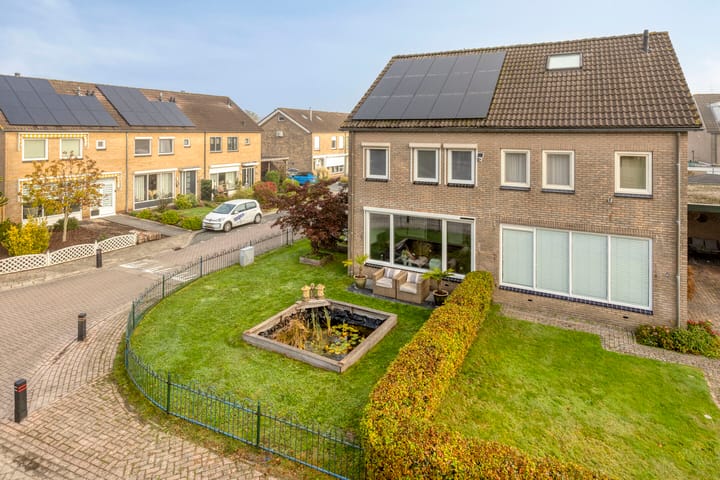 Photo 32 of van Giffenstraat 8