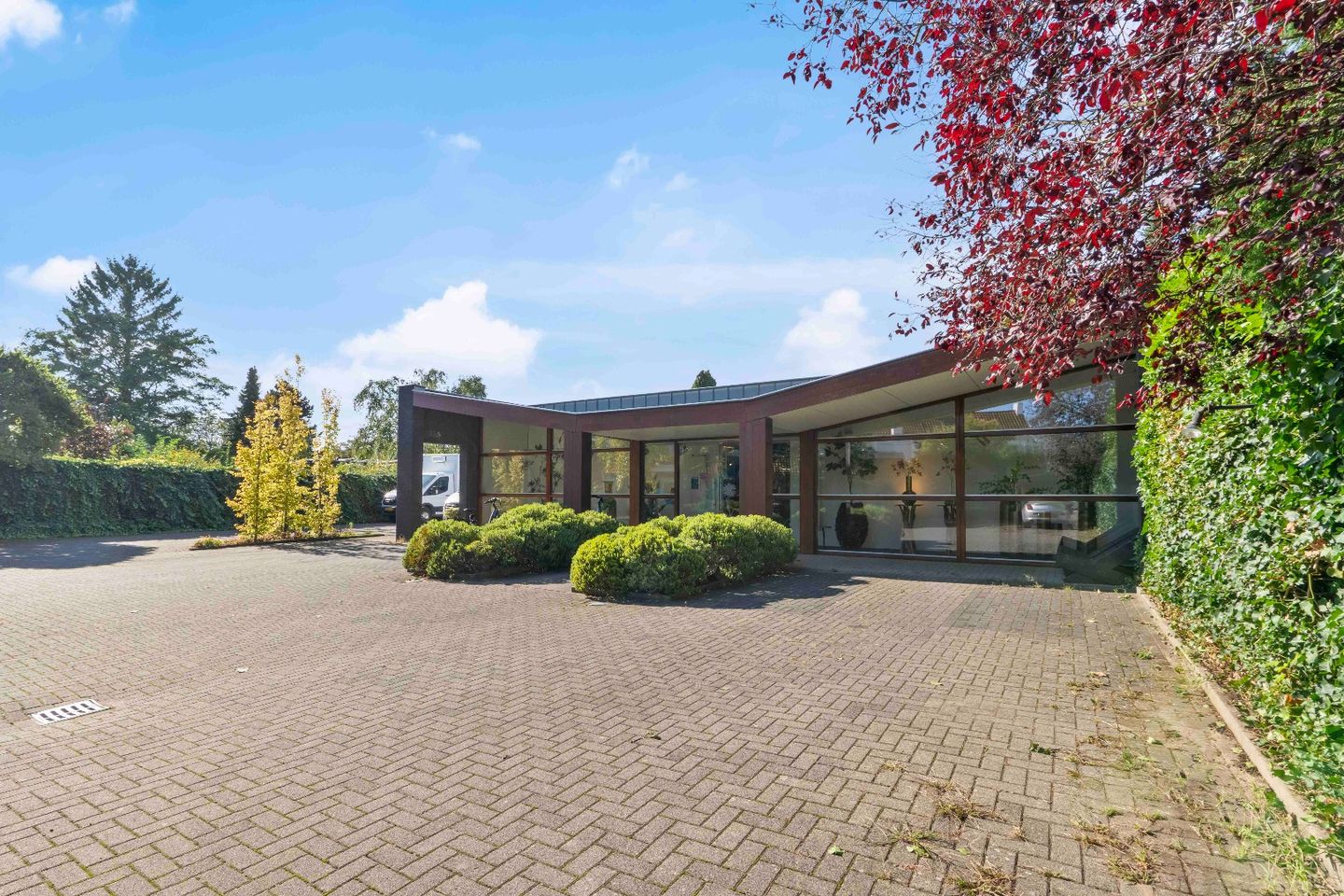 View photo 3 of Herungerweg 197-A