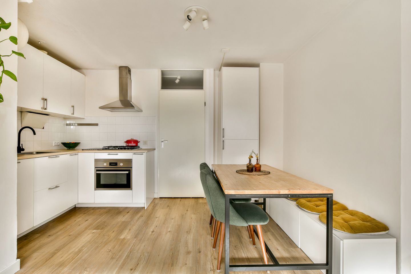 Photo 4 of Kloekhorststraat 15